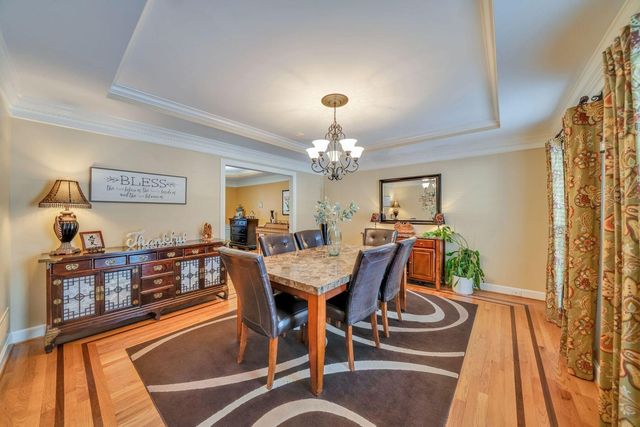 10416 Sterling Springs Road, Louisville, KY 40223