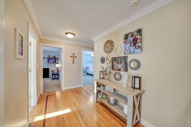 10416 Sterling Springs Road, Louisville, KY 40223