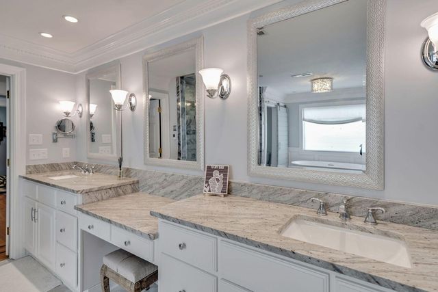 10416 Sterling Springs Road, Louisville, KY 40223