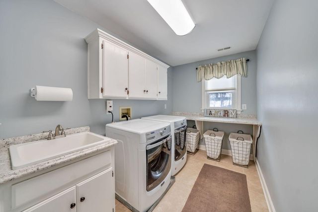 10416 Sterling Springs Road, Louisville, KY 40223