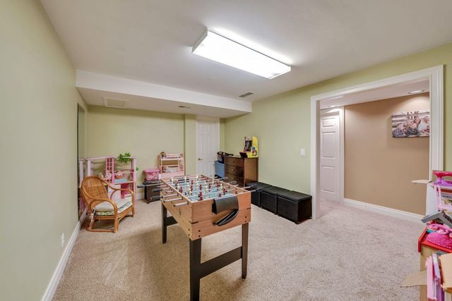 10416 Sterling Springs Road, Louisville, KY 40223