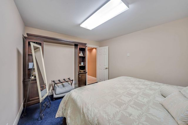 10416 Sterling Springs Road, Louisville, KY 40223