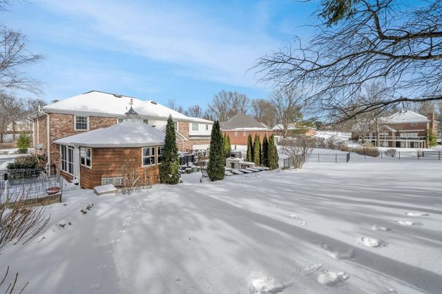 10416 Sterling Springs Road, Louisville, KY 40223