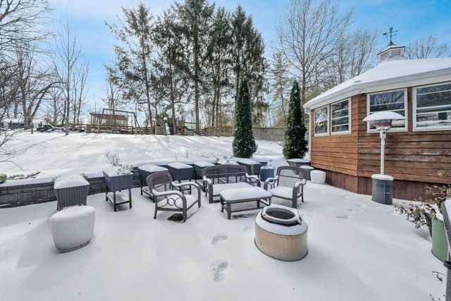 10416 Sterling Springs Road, Louisville, KY 40223