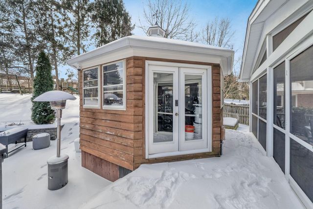 10416 Sterling Springs Road, Louisville, KY 40223