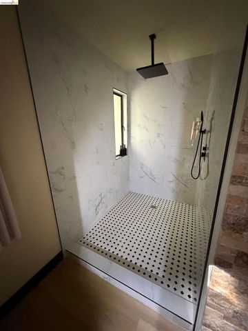 90 Devin Dr, Moraga, CA 94556