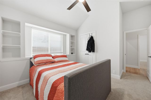 129 Fireberry Drive, Glenn Heights, TX 75154