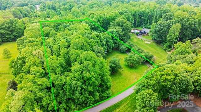 1080 Rolling Green Drive, Newton, NC 28658