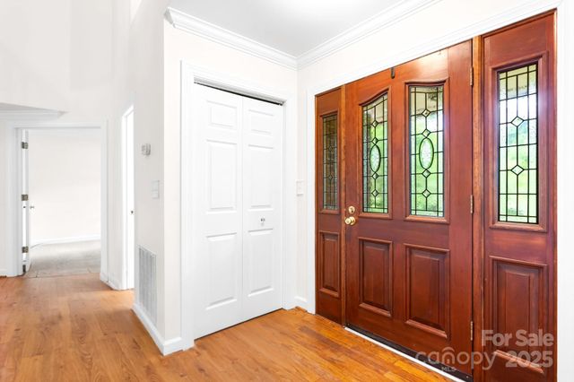 1080 Rolling Green Drive, Newton, NC 28658