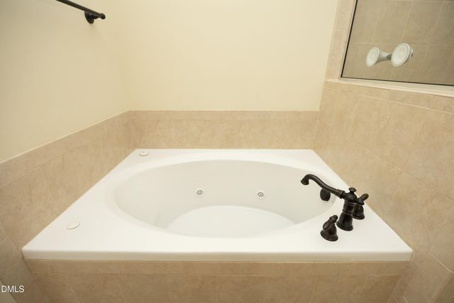 629 Canvas Drive, Wake Forest, NC 27587