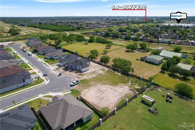 2200 E Clearwater Street, Edinburg, TX 78542