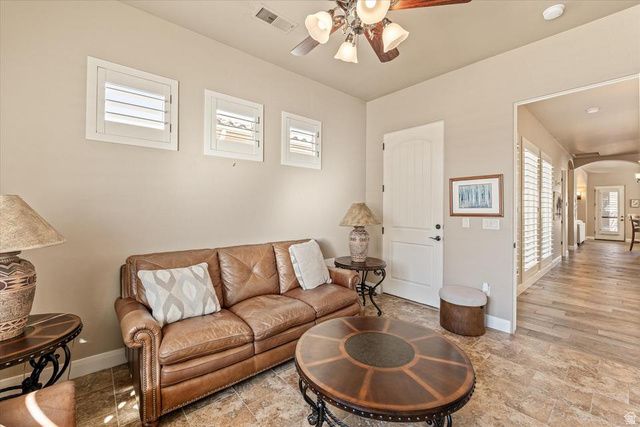 2267 E KNOLLS DR, St. George, UT 84790