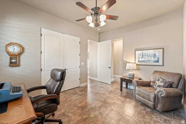 2267 E KNOLLS DR, St. George, UT 84790