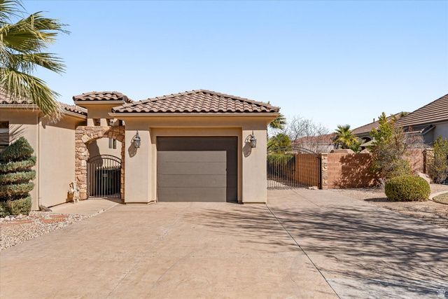 2267 E KNOLLS DR, St. George, UT 84790