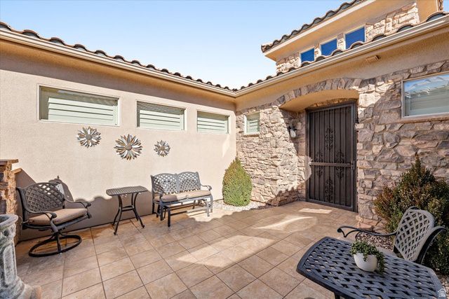 2267 E KNOLLS DR, St. George, UT 84790