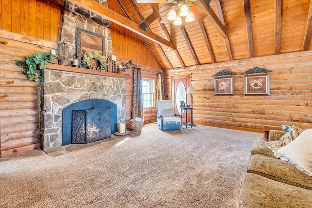 1006 Remington Pl, Manchester, TN 37355