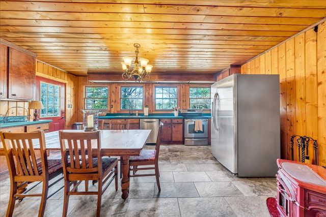 1006 Remington Pl, Manchester, TN 37355