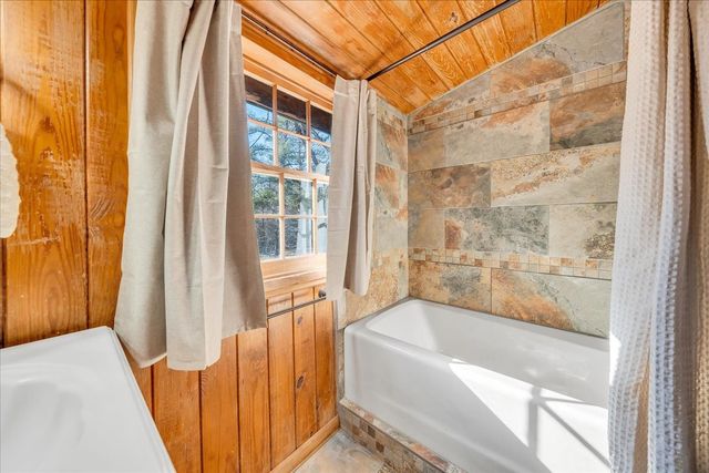 1006 Remington Pl, Manchester, TN 37355