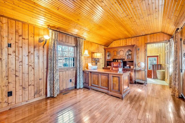 1006 Remington Pl, Manchester, TN 37355