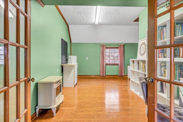 1006 Remington Pl, Manchester, TN 37355