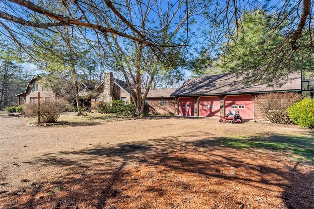 1006 Remington Pl, Manchester, TN 37355