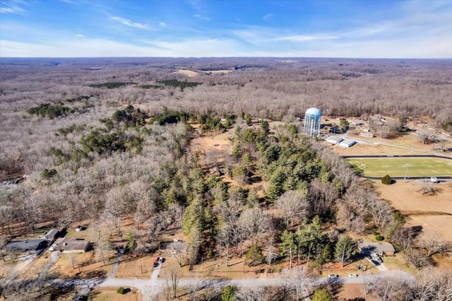 1006 Remington Pl, Manchester, TN 37355