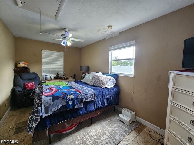 5242 Texas AVE, Naples, FL 34113