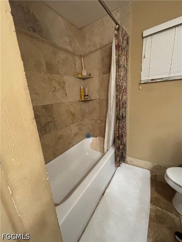 5242 Texas AVE, Naples, FL 34113