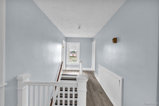 29016 Ford Road, Garden City, MI 48135