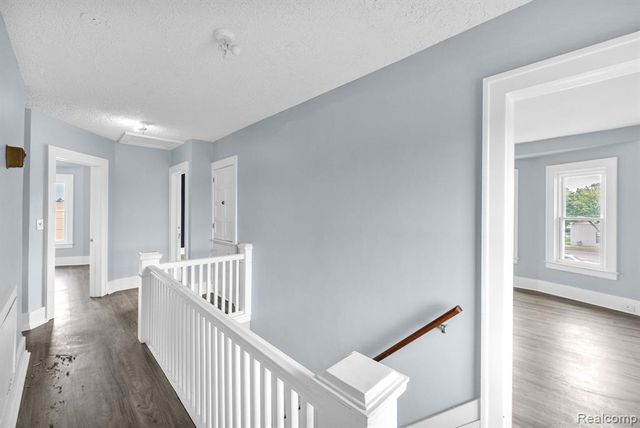 29016 Ford Road, Garden City, MI 48135