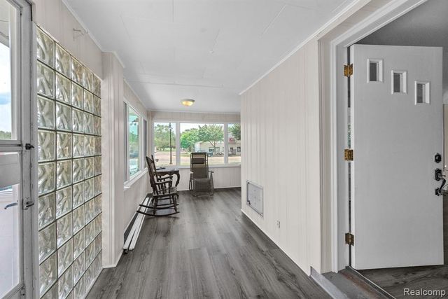 29016 Ford Road, Garden City, MI 48135