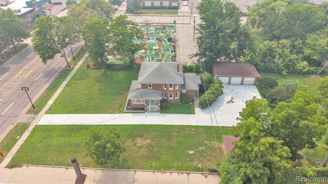 29016 Ford Road, Garden City, MI 48135