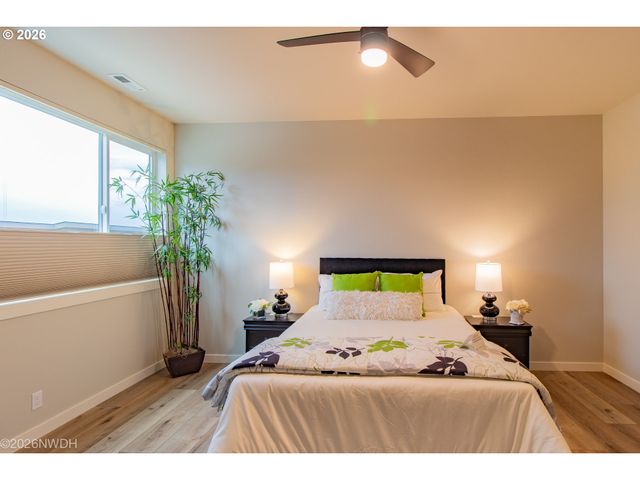 133 SHELTON MCMURPHEY Blvd, Eugene, OR 97401