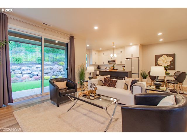 133 SHELTON MCMURPHEY Blvd, Eugene, OR 97401