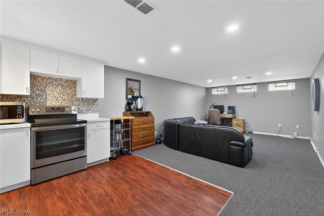 23420 Wendover Drive, Beachwood, OH 44122