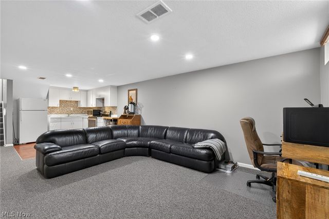 23420 Wendover Drive, Beachwood, OH 44122
