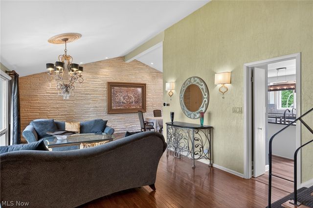 23420 Wendover Drive, Beachwood, OH 44122