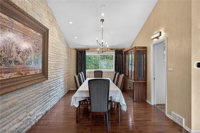 23420 Wendover Drive, Beachwood, OH 44122