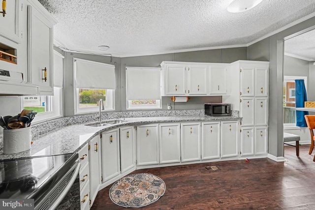 2 RASPBERRY CT, Middle River, MD 21220