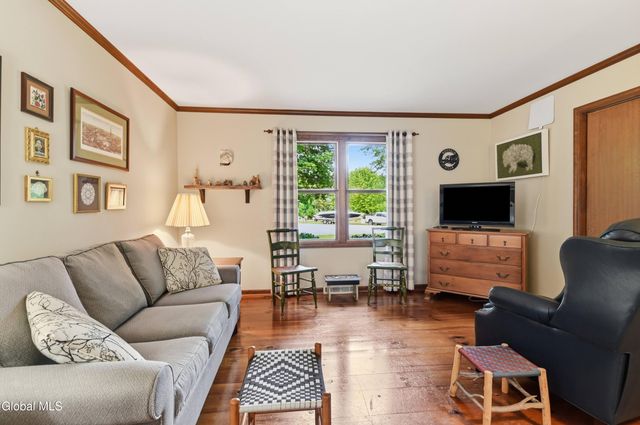133 Grandview Drive, Kinderhook, NY 12184