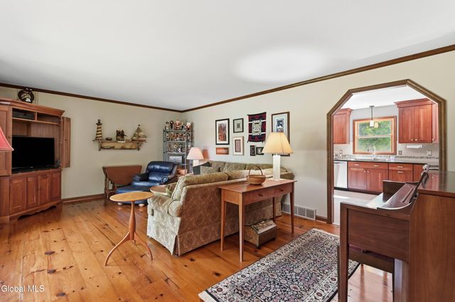 133 Grandview Drive, Kinderhook, NY 12184