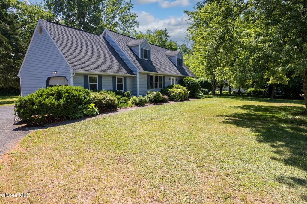 133 Grandview Drive, Kinderhook, NY 12184