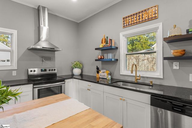 4 Seyle Street, Greenville, SC 29605