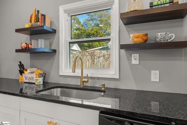 4 Seyle Street, Greenville, SC 29605