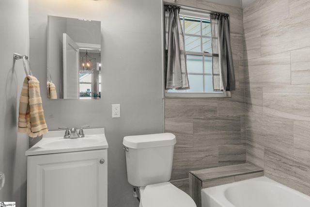 4 Seyle Street, Greenville, SC 29605