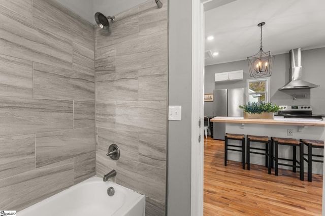 4 Seyle Street, Greenville, SC 29605