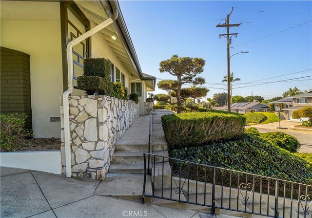 7904 Ocean View, Whittier, CA 90602
