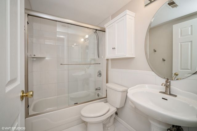 103 Viola Court, Rolling Meadows, IL 60008