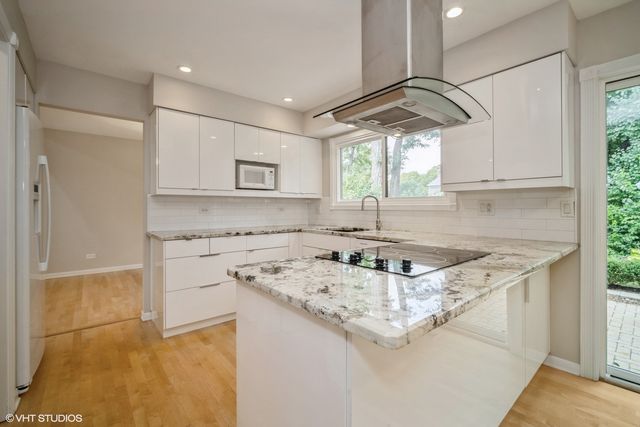 103 Viola Court, Rolling Meadows, IL 60008