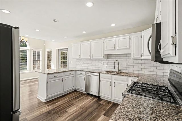 5483 Brookstone Drive NW, Acworth, GA 30101